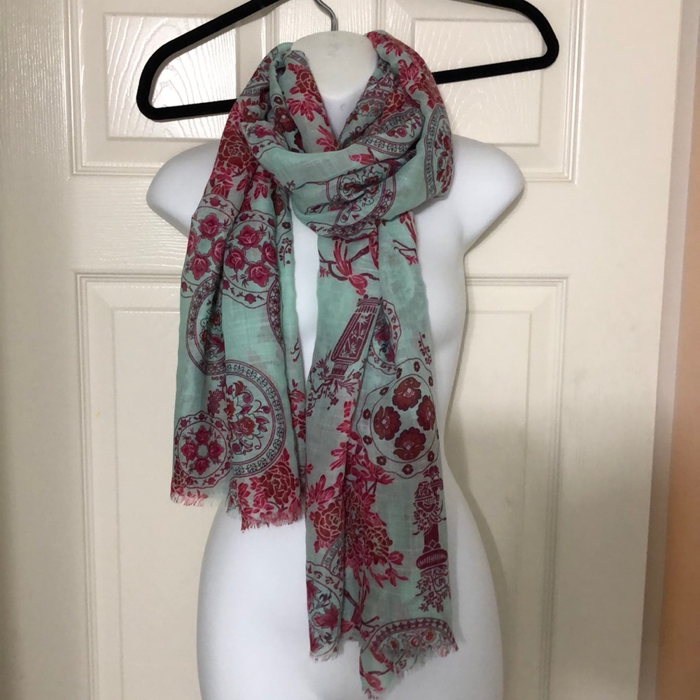 Scarf